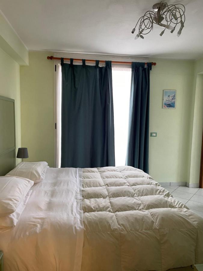 Casa Azzurra Camere Serravalle Sesia エクステリア 写真