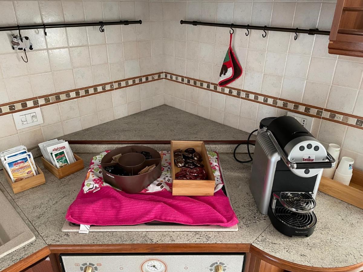 Casa Azzurra Camere Serravalle Sesia エクステリア 写真