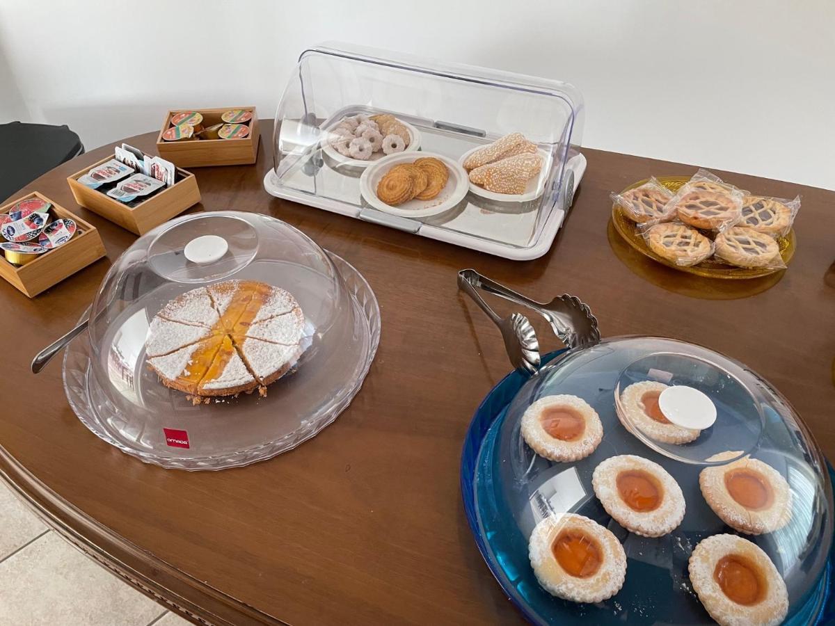 Casa Azzurra Camere Serravalle Sesia エクステリア 写真